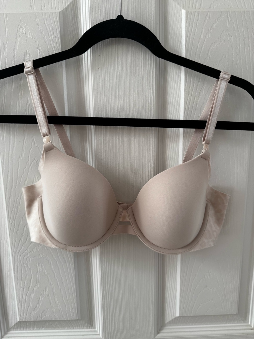 Warner's No Side Effects Nude Smooth Molded Underwire Bra